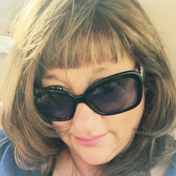 Meet your Posher, Nanette - Picture 1 of 1